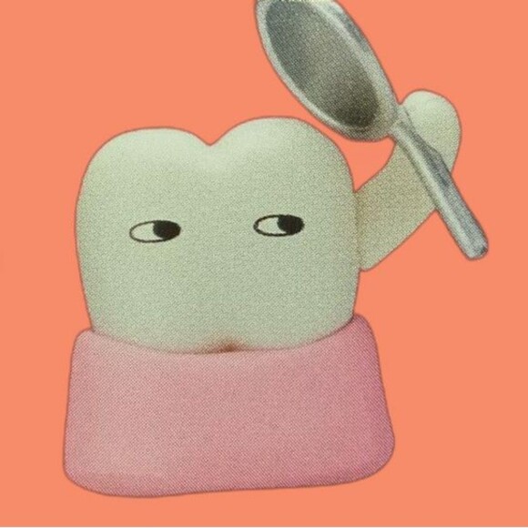 Tooth figurine - Picture 1 of 7